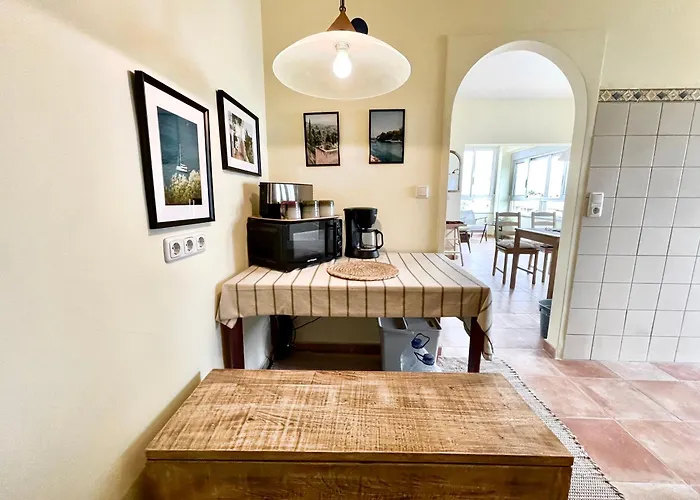 Seaview 4 Star Beach Апартаменти