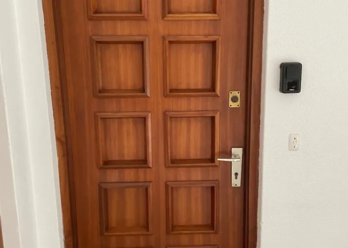 Апартаменти Seaview 4 Star Beach *